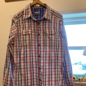 Women’s Columbia Button-Up Shirt